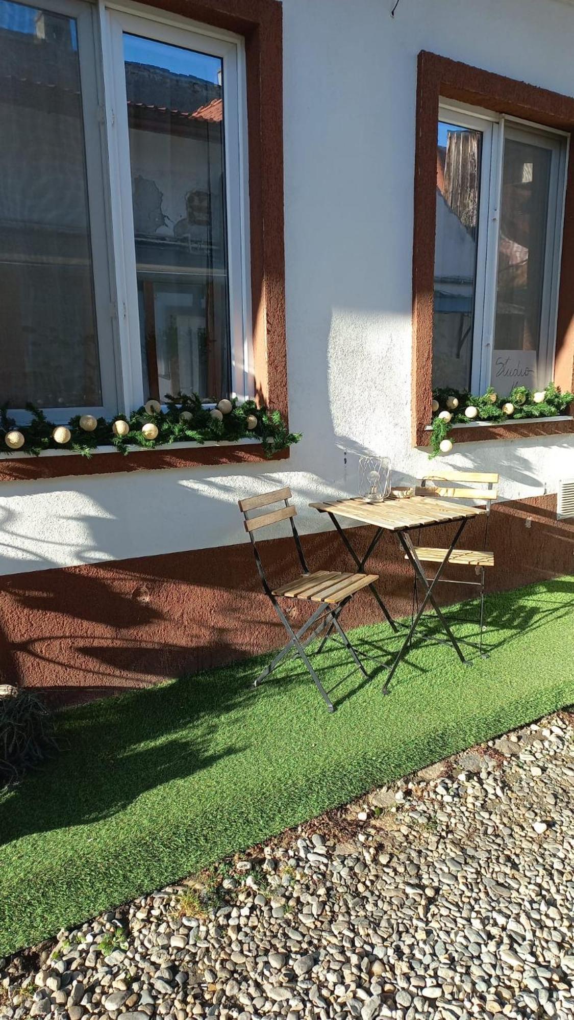 Flh - Studio Mai Cu Aroma De Cafea Si Ceai Sibiu Exterior photo